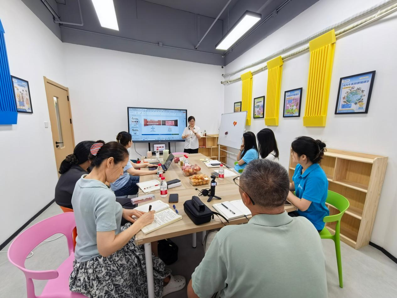3个月200+家庭！建筑行业成功跨界做儿童阅读！店长：选对品牌，就是选对开店底气！